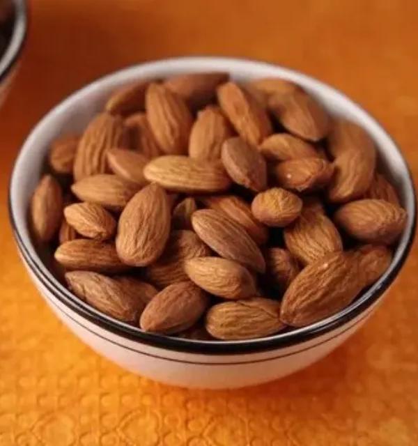 Badam  1 KG Product